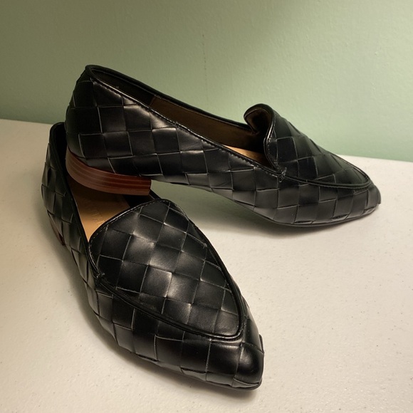 JUSTFAB Women’s Ramsey Black Pointed Toe Loafers - Picture 2 of 8